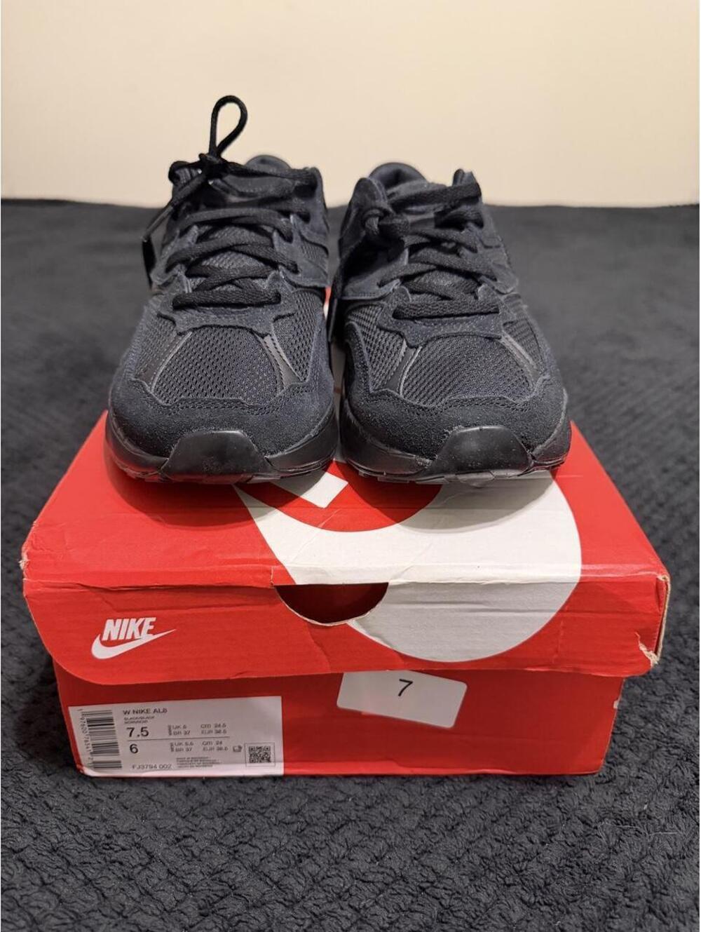 Women’s Nike abl